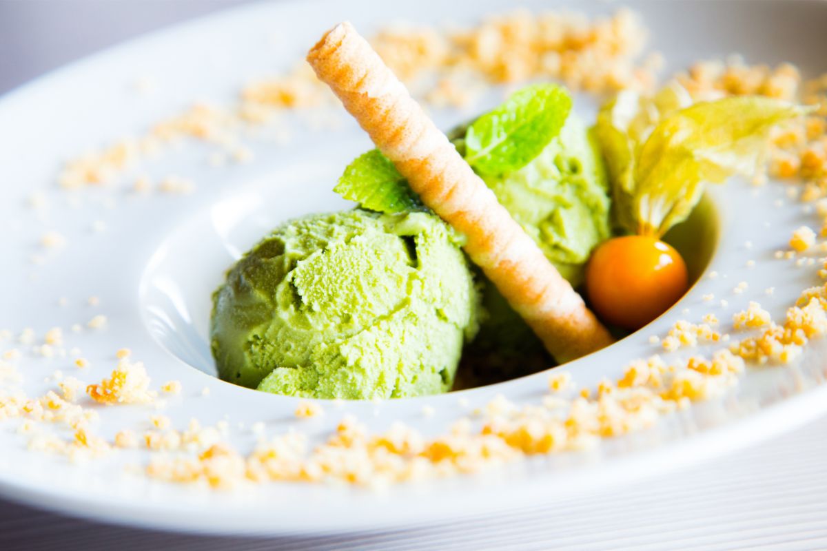 Kale Coconut White Chip Ice Cream With Toasted Pinoli Nuts
